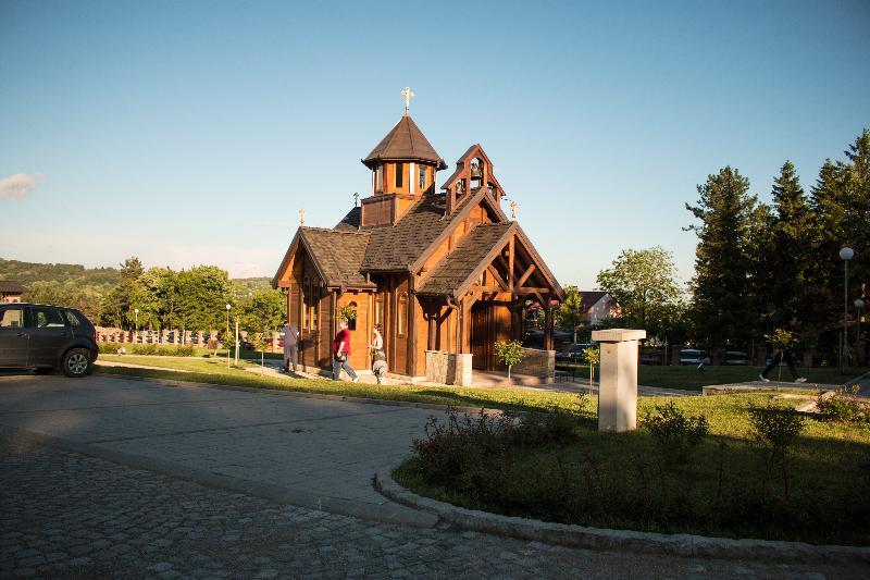 Etno Complex Vrdnicka Kula Hotel Vrdnik Exterior foto